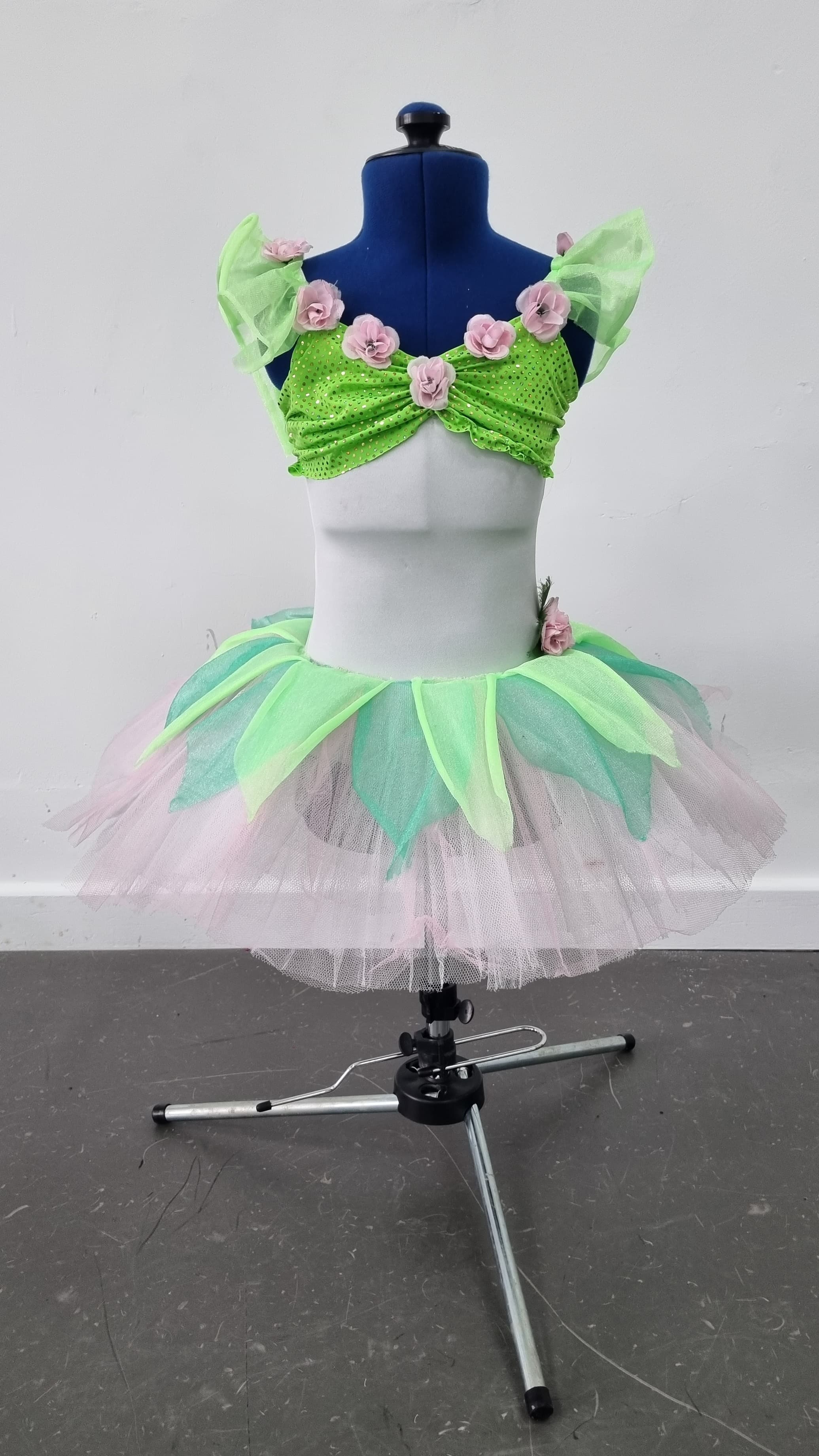 Seasons Tutus thumbnail 3