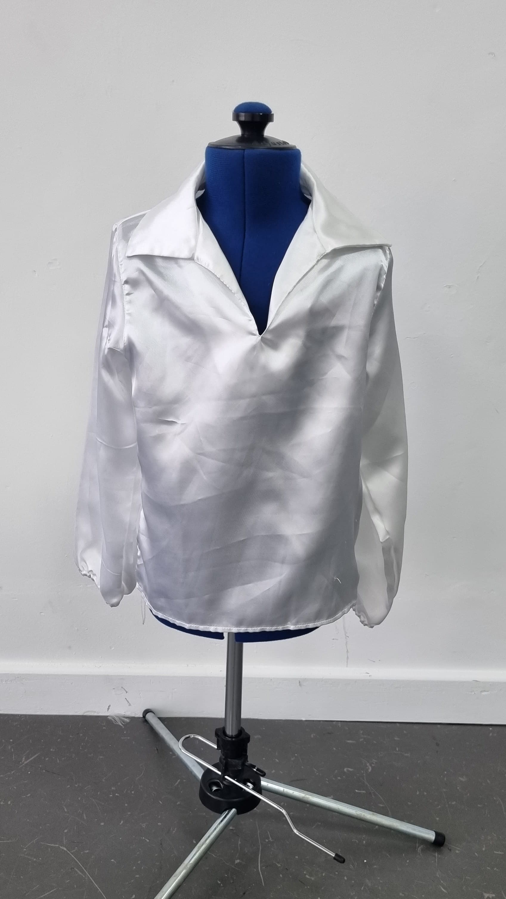 IDS White Long Sleeved Silk Shirt (Boys Ballet)