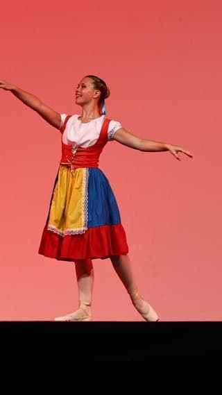 Swanhilda Villager Dress