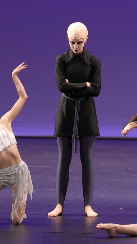 Addams Family Pugsley Costume thumbnail 2